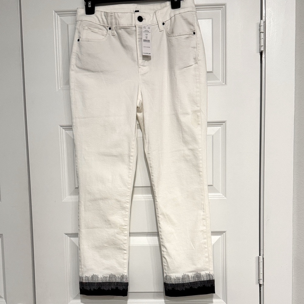 NWT New Black House White Market cream jeans black embroidery 6R mid rise jeans